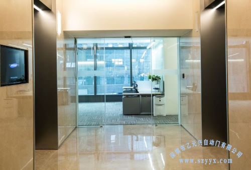 好色视频污安装案例-深圳腾讯大厦办公室好色视频污价格